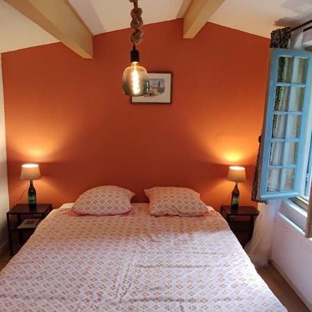 Cabanon St Joseph, 2 Personnes Boulbon Exterior foto